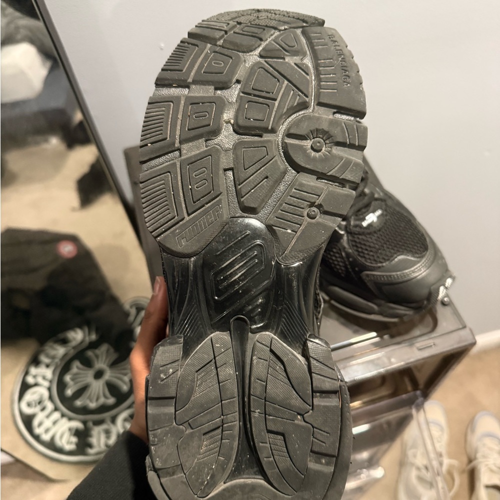 Balenciaga Runners - Picture 3 of 3